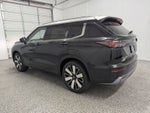 2025 Mitsubishi Outlander Platinum Edition