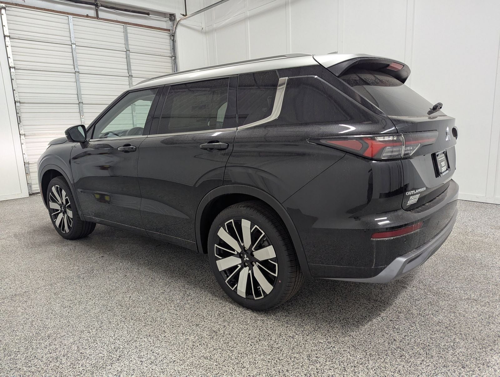 2025 Mitsubishi Outlander Platinum Edition