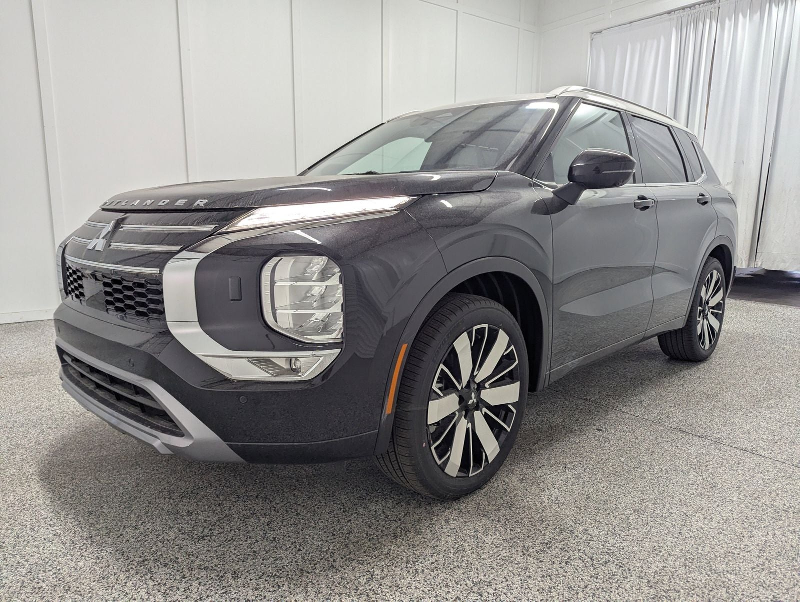 2025 Mitsubishi Outlander Platinum Edition