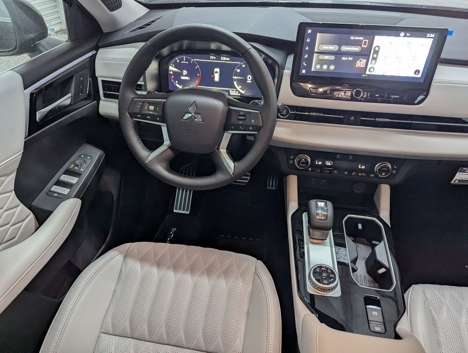2025 Mitsubishi Outlander Platinum Edition