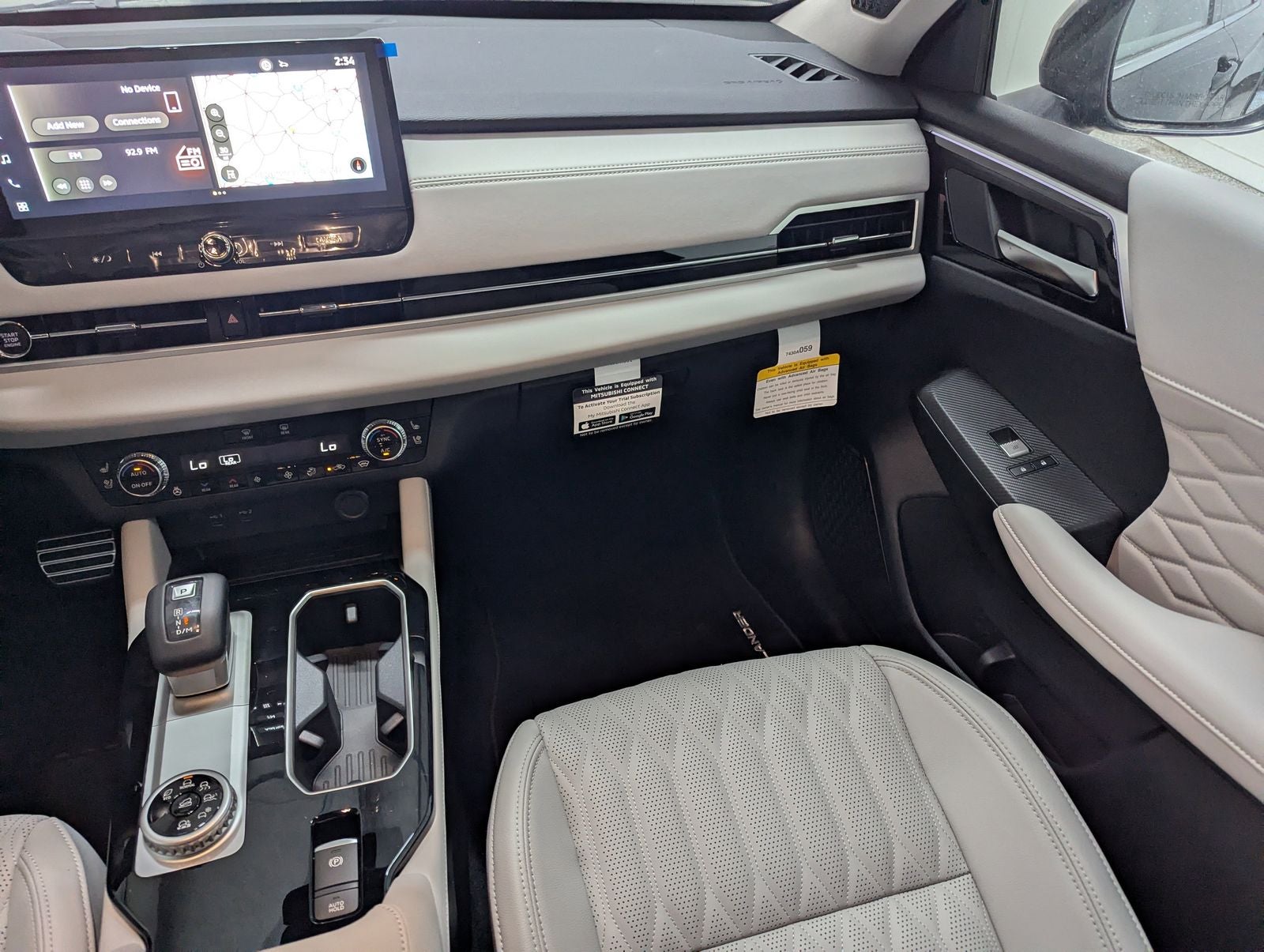 2025 Mitsubishi Outlander Platinum Edition