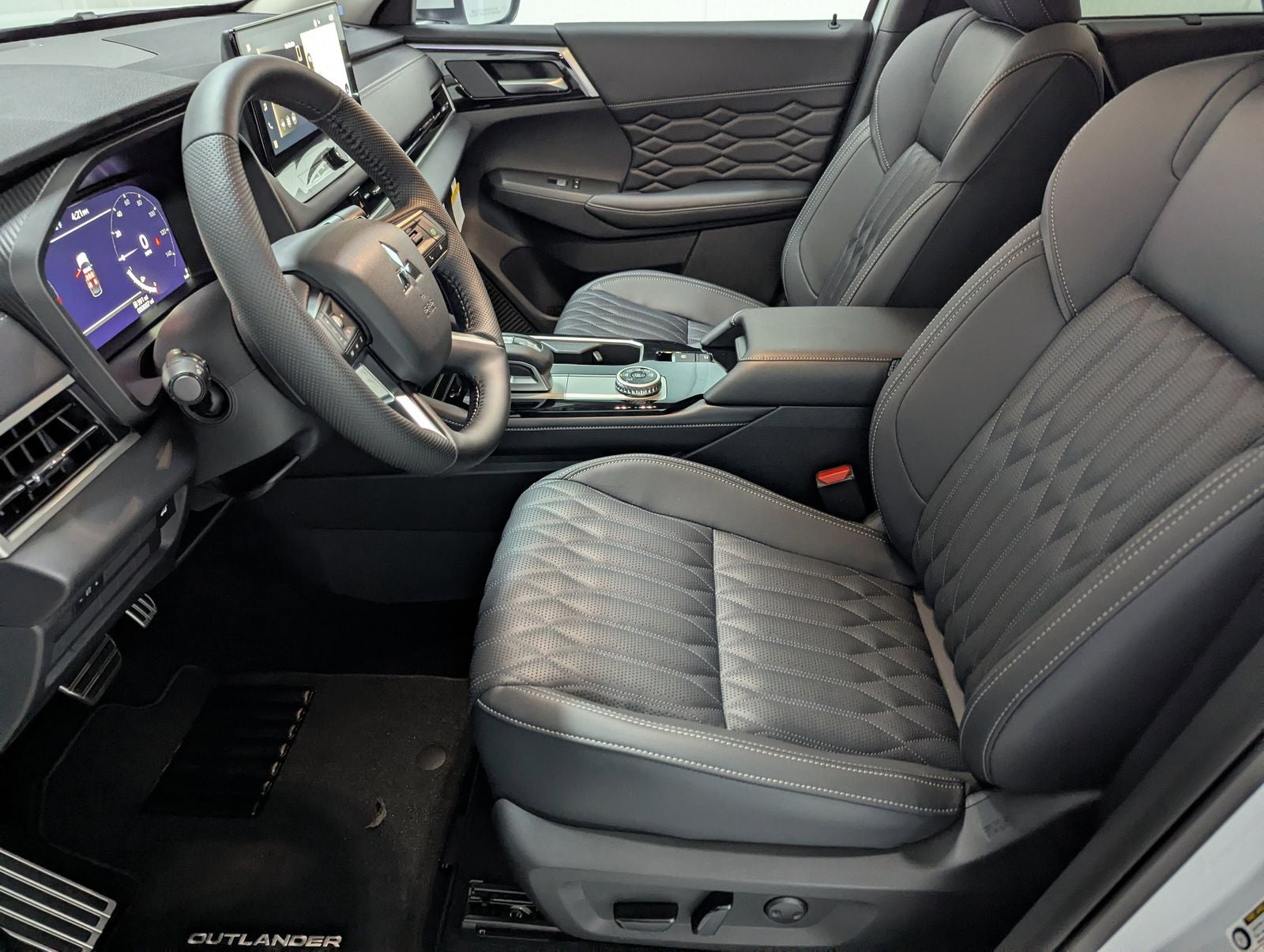 2025 Mitsubishi Outlander SEL
