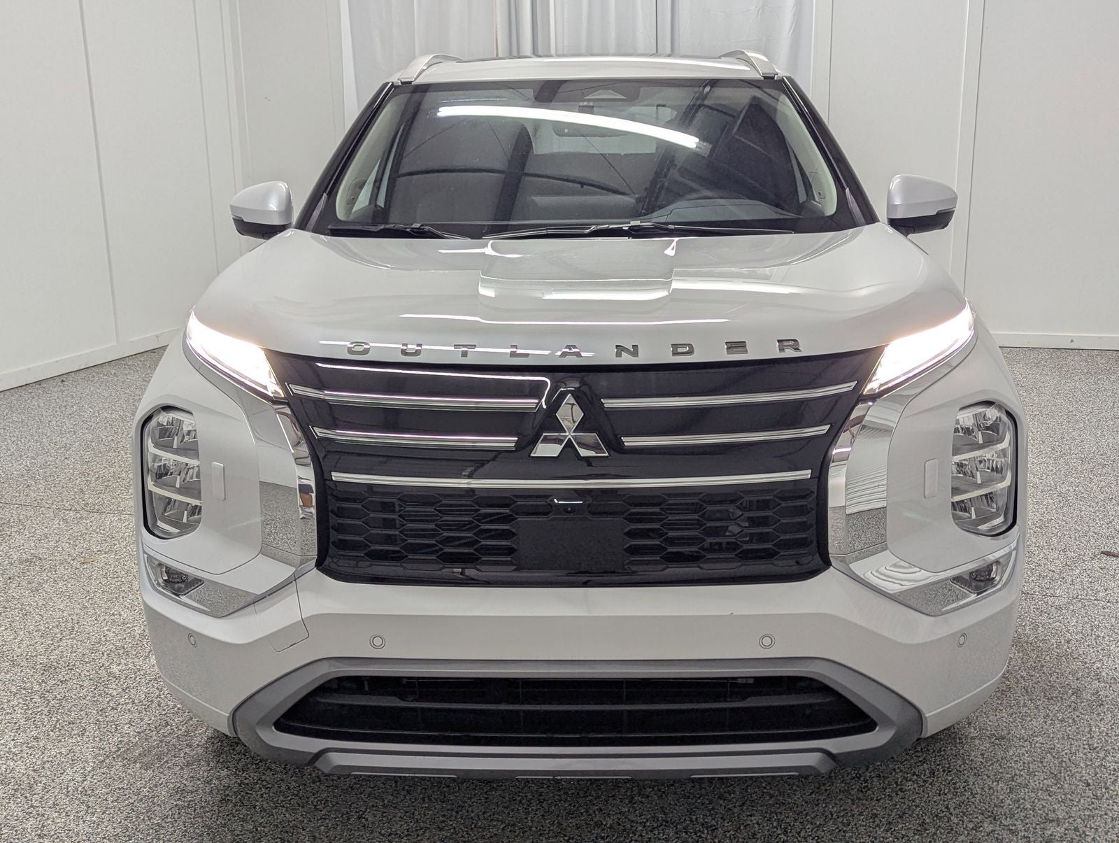 2025 Mitsubishi Outlander SEL