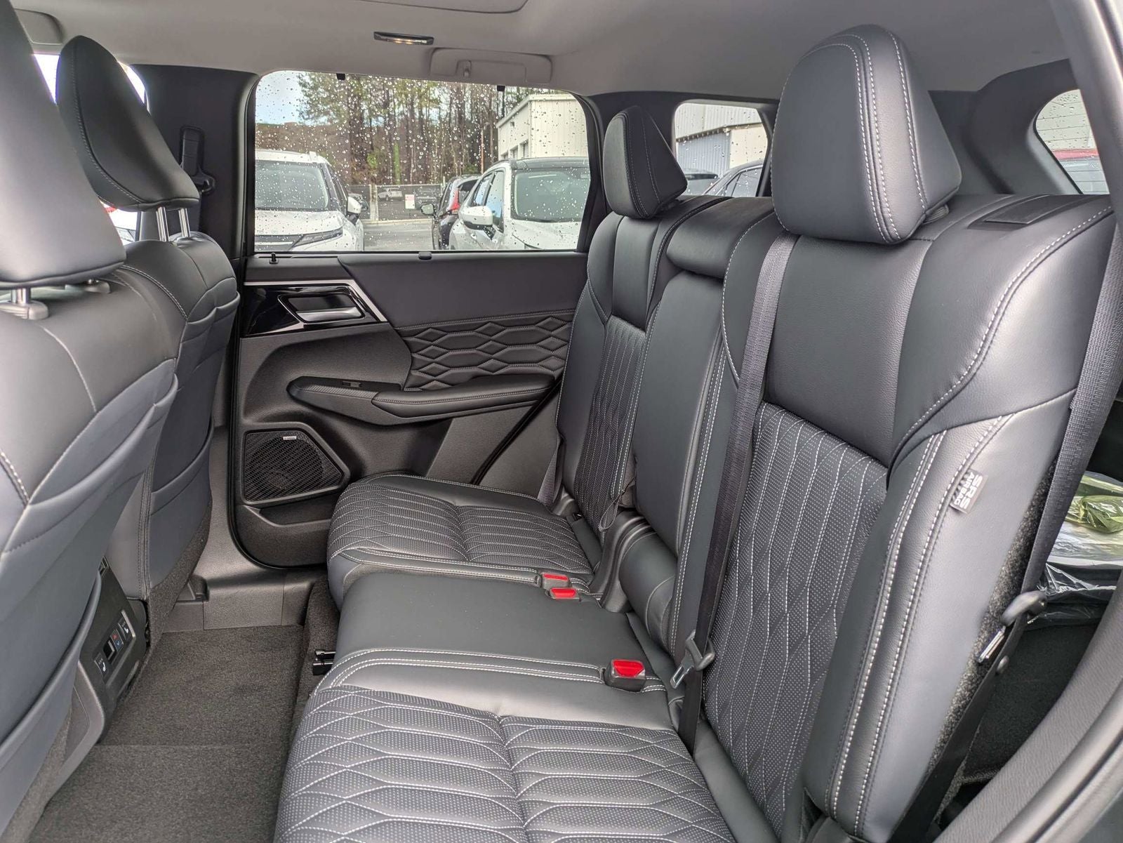 2026 Mitsubishi Outlander SEL