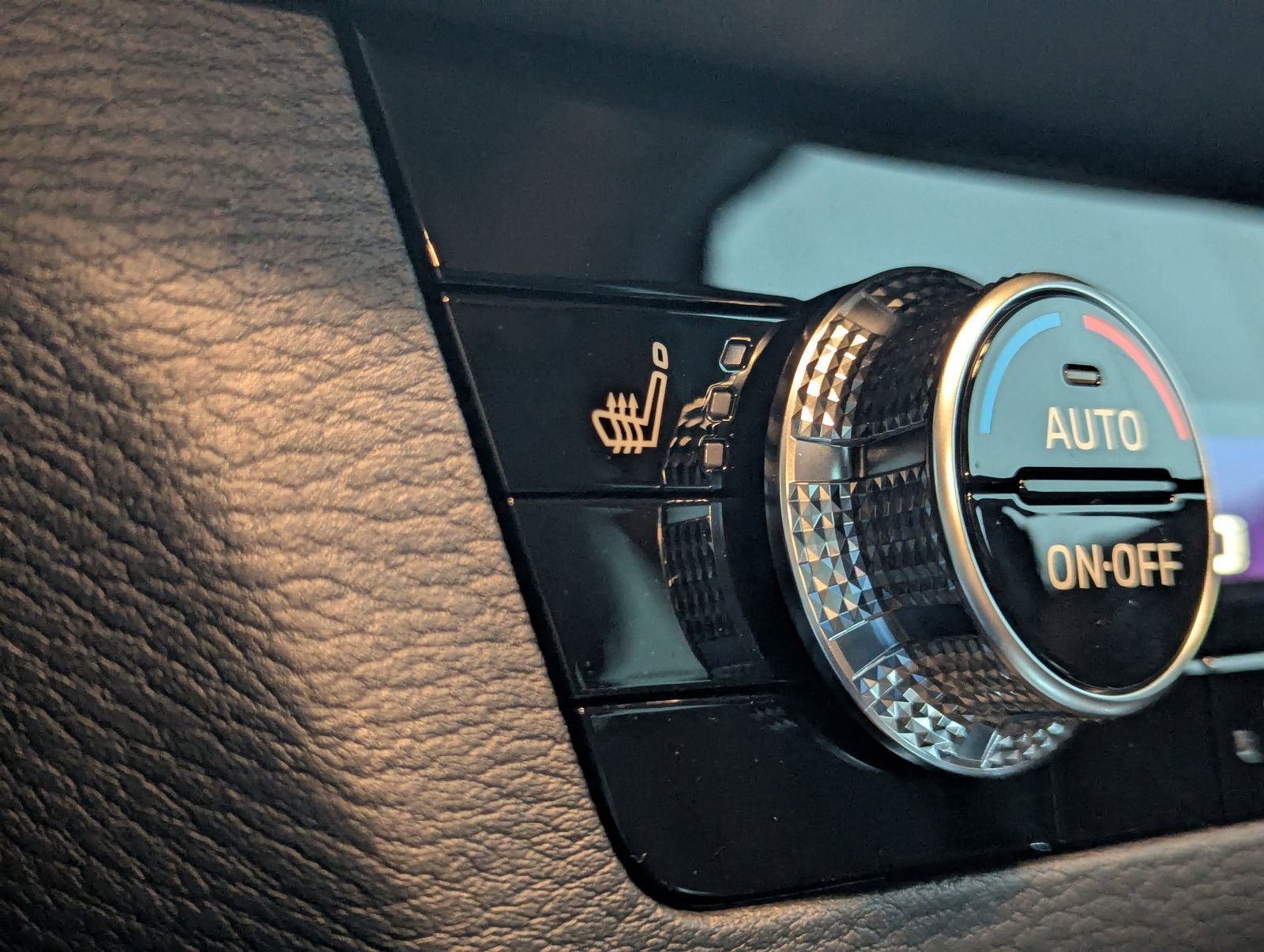 2025 Mitsubishi Outlander PHEV SE