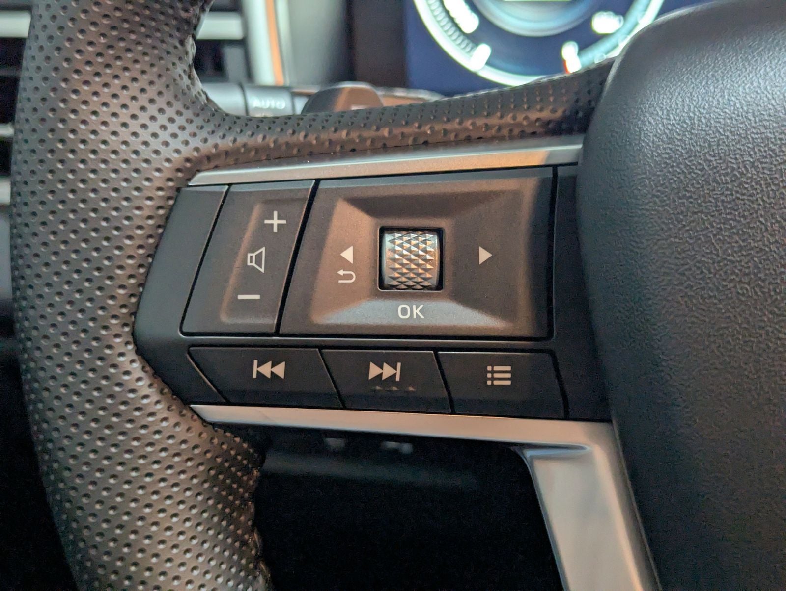 2025 Mitsubishi Outlander PHEV SE