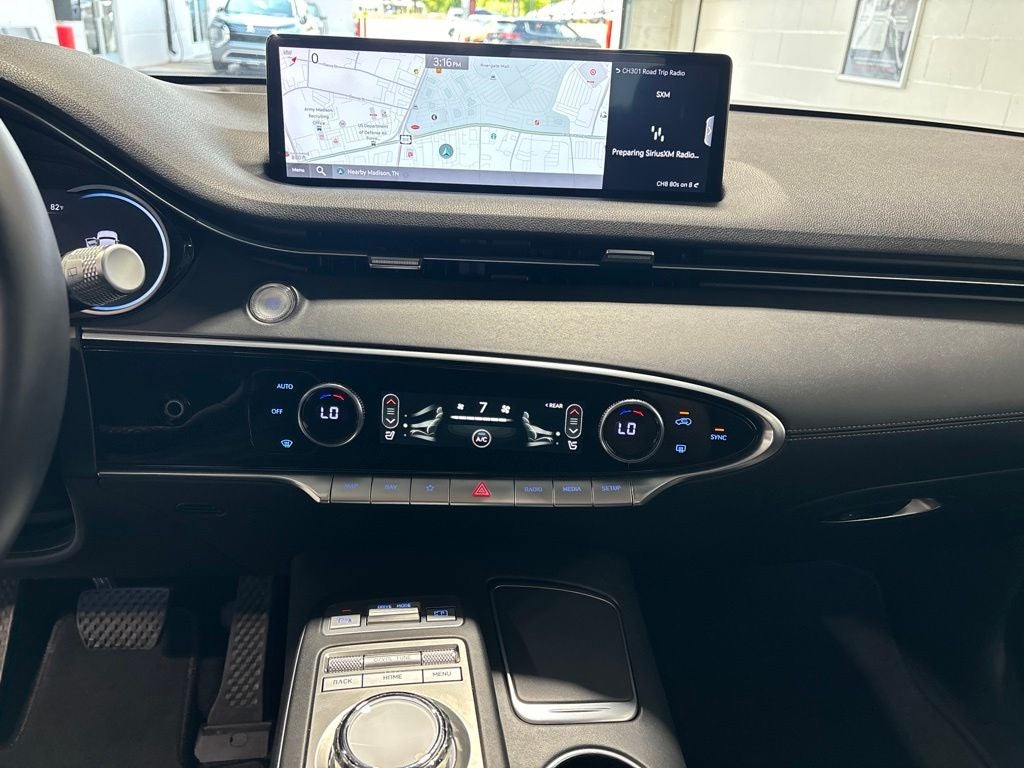 2025 Genesis GV70 2.5T