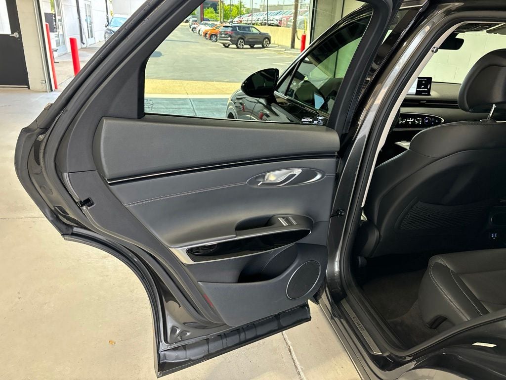 2025 Genesis GV70 2.5T