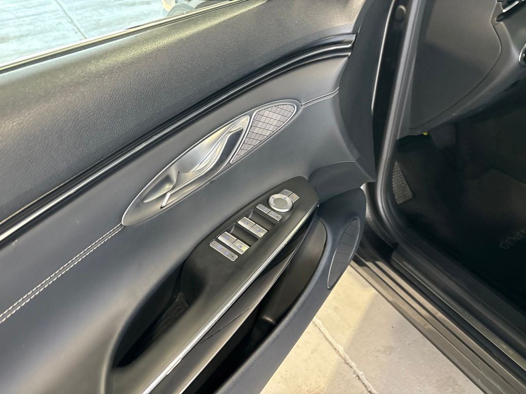 2025 Genesis GV70 2.5T