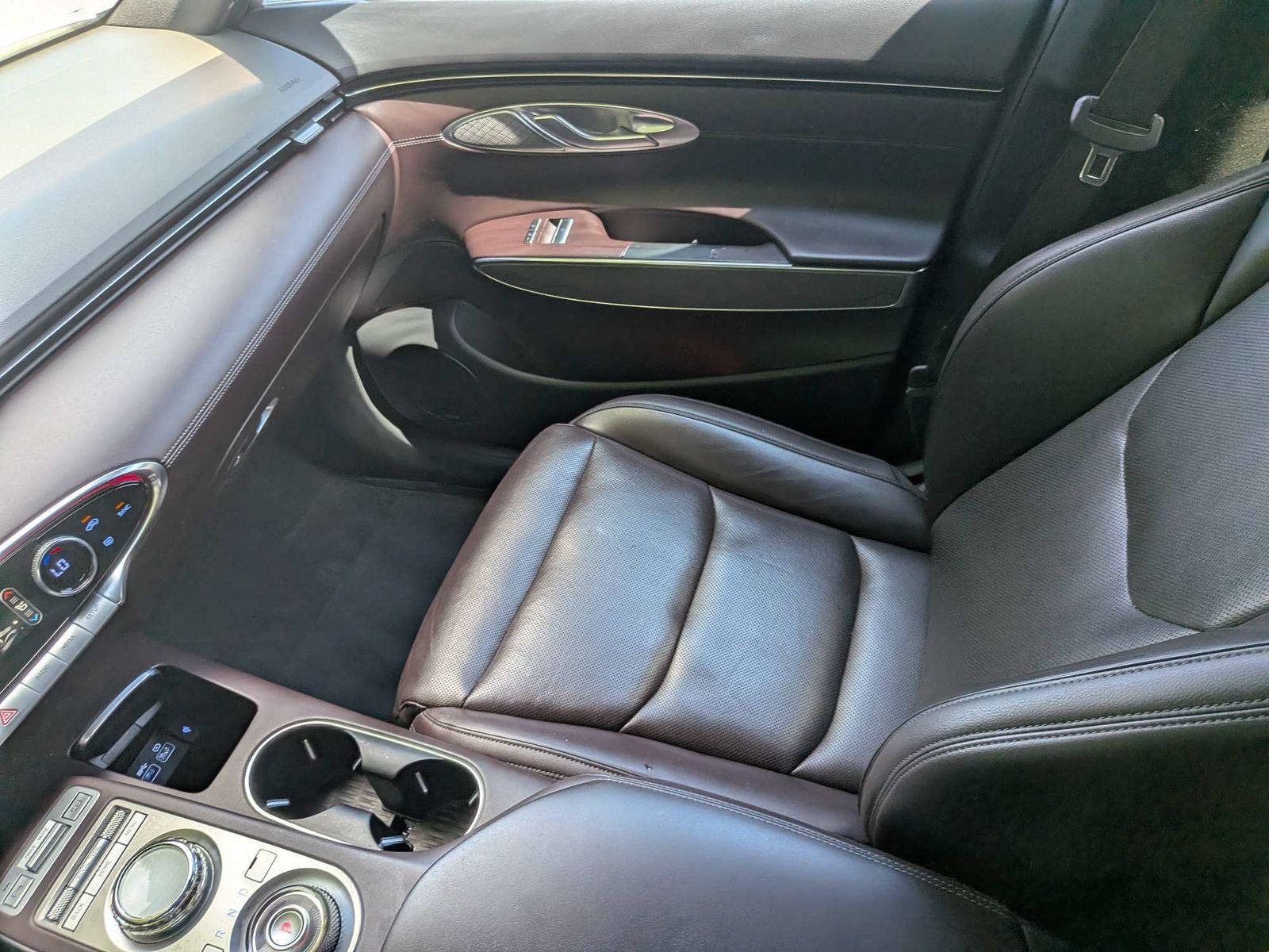 2022 Genesis GV70 2.5T