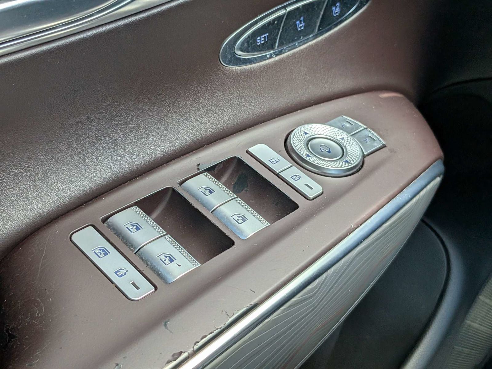 2022 Genesis GV70 2.5T