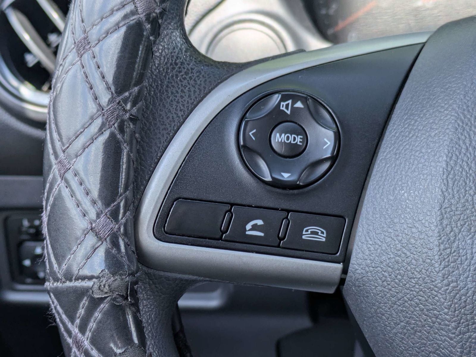 2018 Mitsubishi Mirage ES