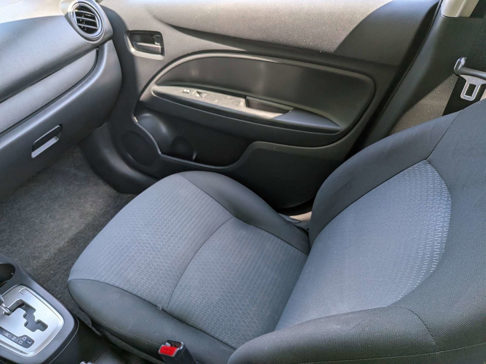 2024 Mitsubishi Mirage G4 ES