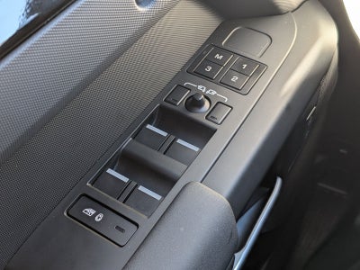 2025 Land Rover Defender 110 S