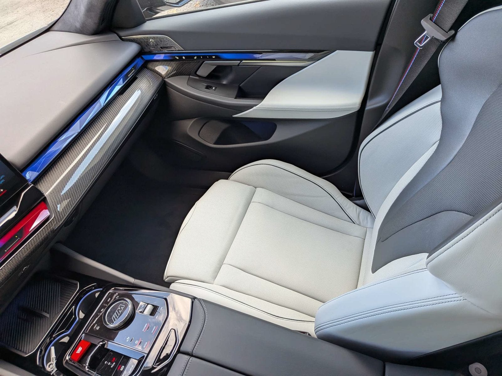 2025 BMW M5 Base