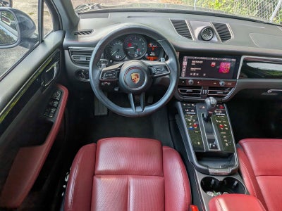 2023 Porsche Macan Base