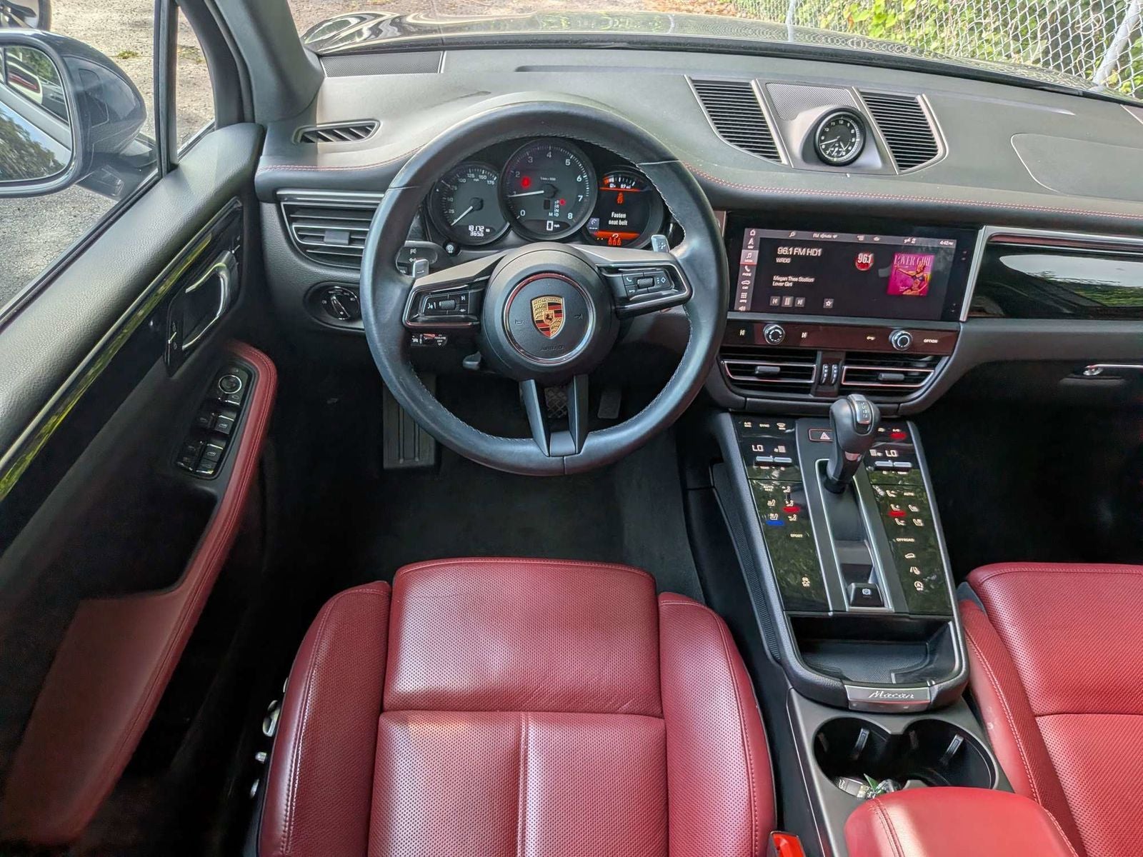 2023 Porsche Macan Base