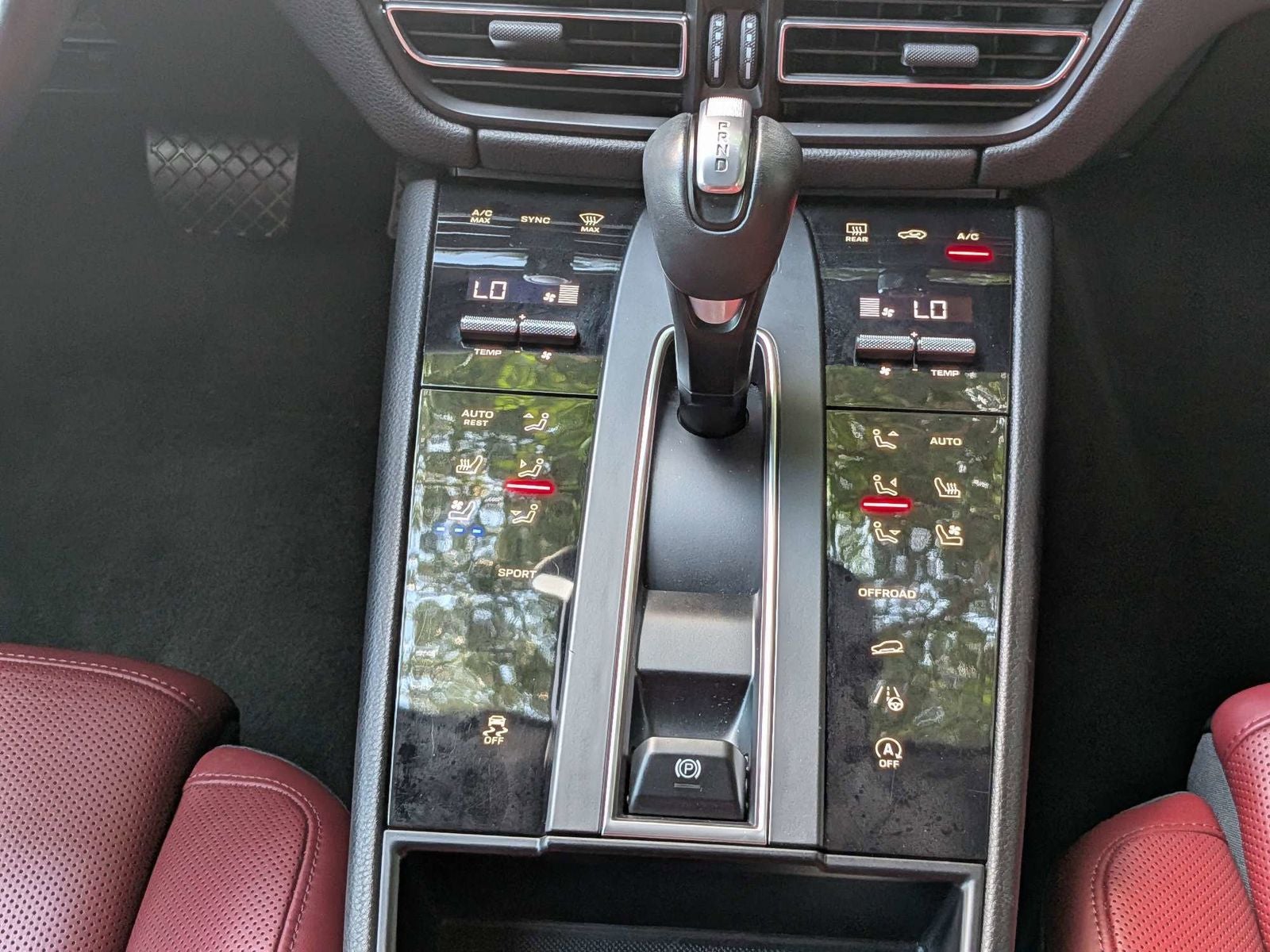 2023 Porsche Macan Base