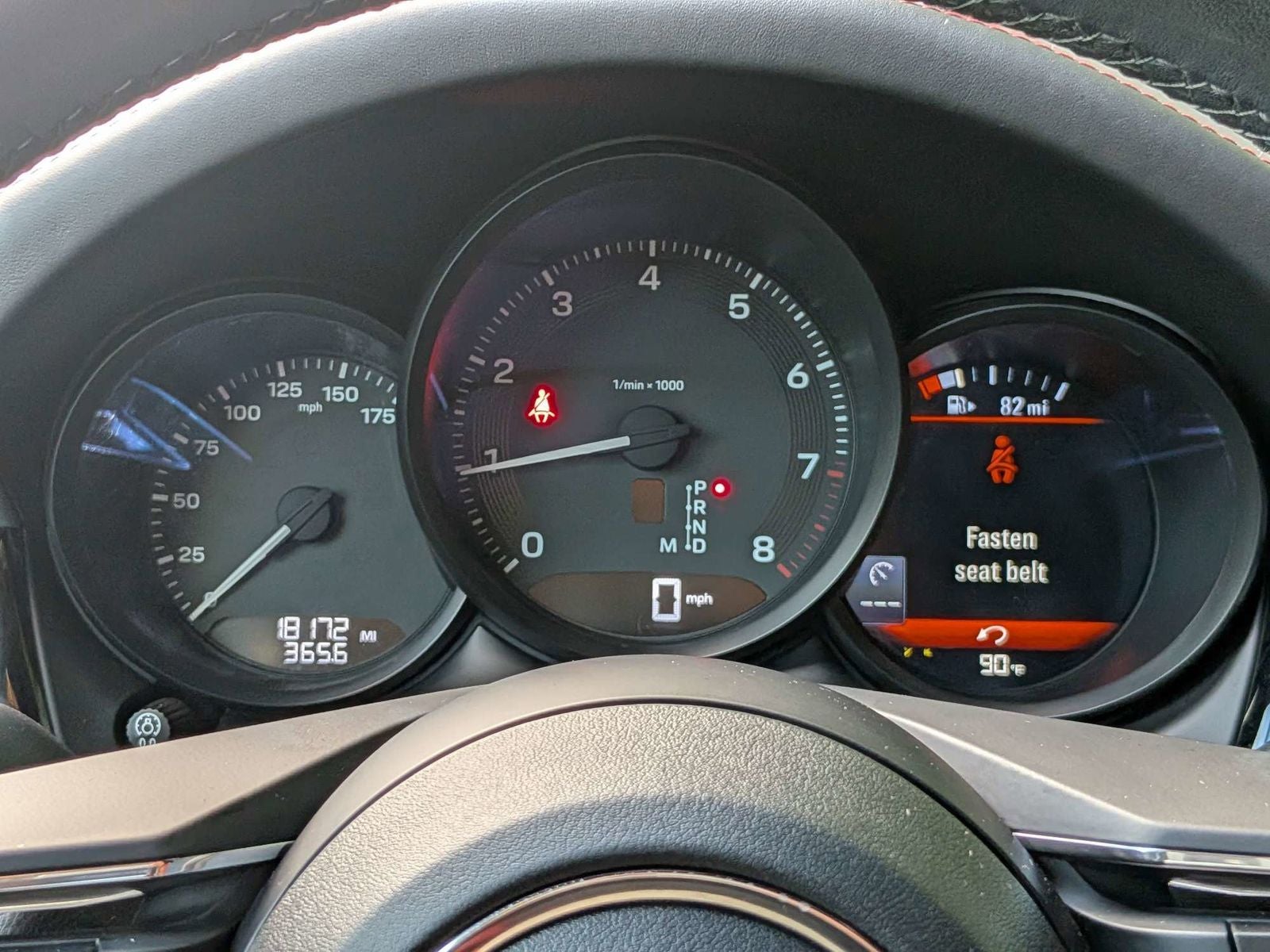 2023 Porsche Macan Base