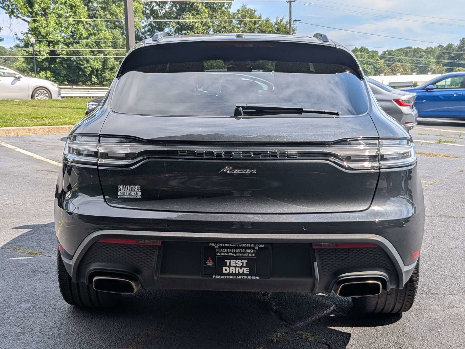 2023 Porsche Macan Base