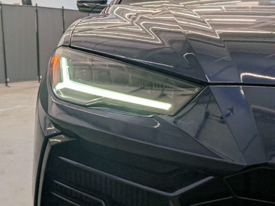 2020 Lamborghini Urus Base