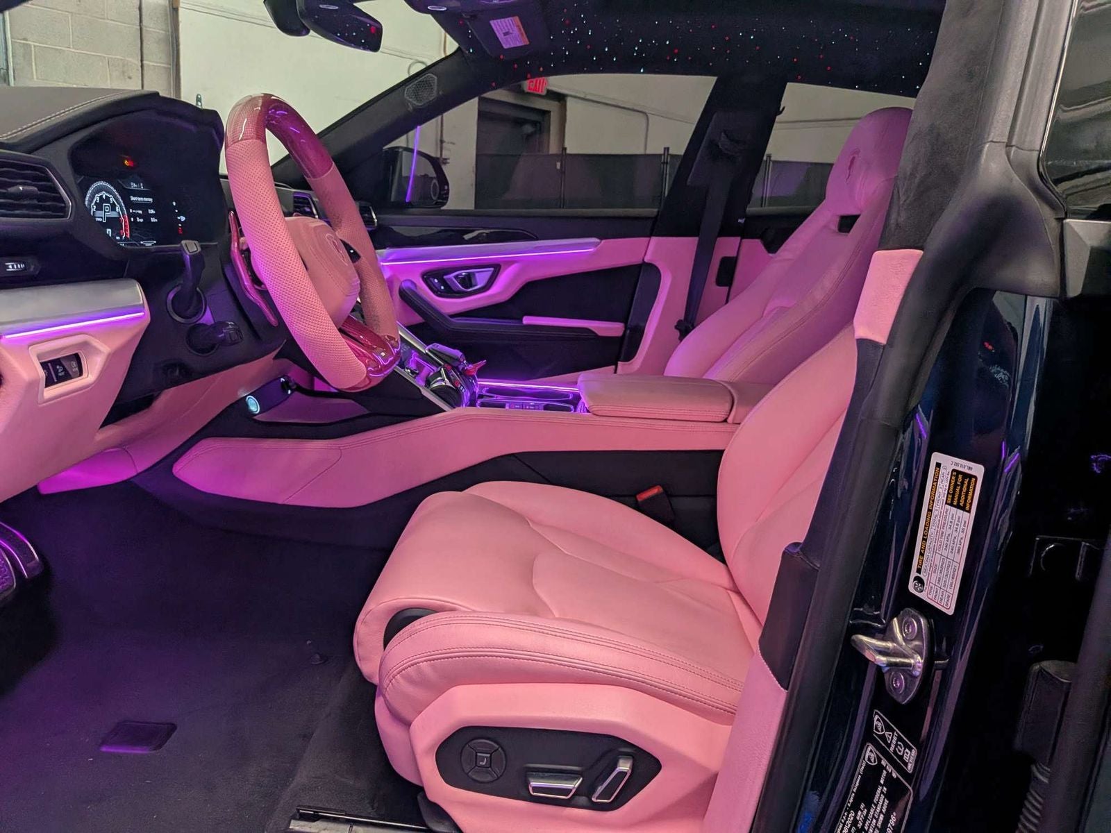 2020 Lamborghini Urus Base