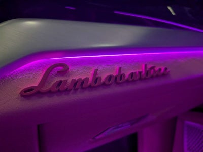 2020 Lamborghini Urus Base