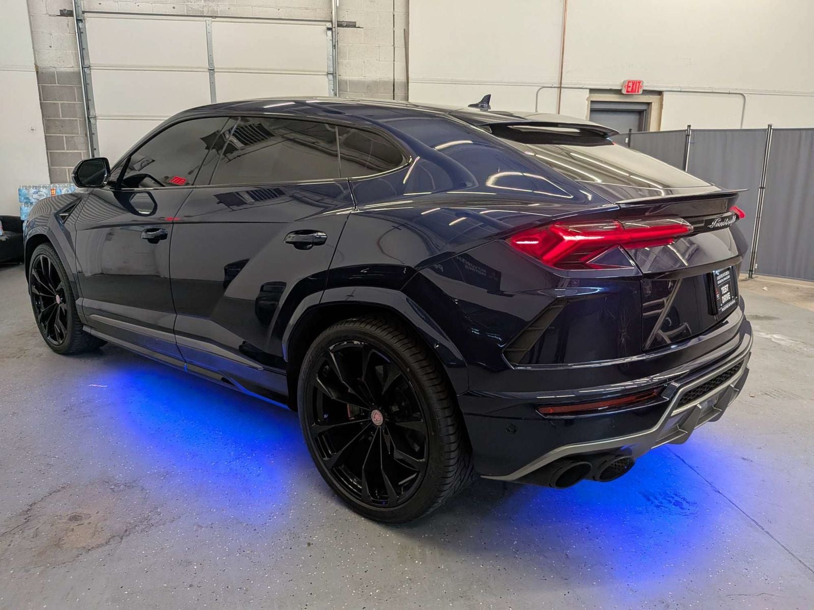 2020 Lamborghini Urus Base