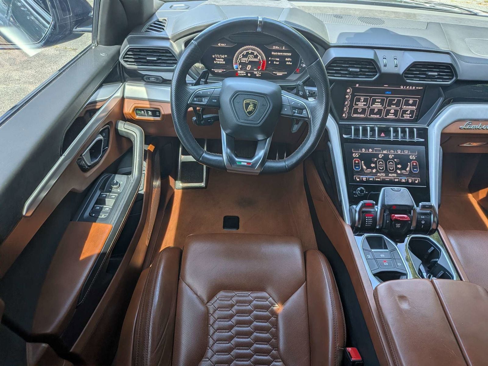 2019 Lamborghini Urus Base