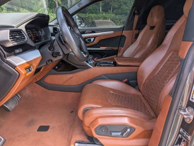 2019 Lamborghini Urus Base
