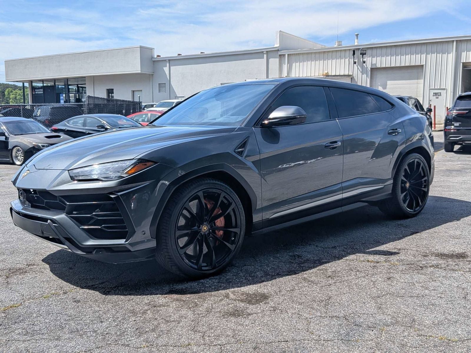 2019 Lamborghini Urus Base